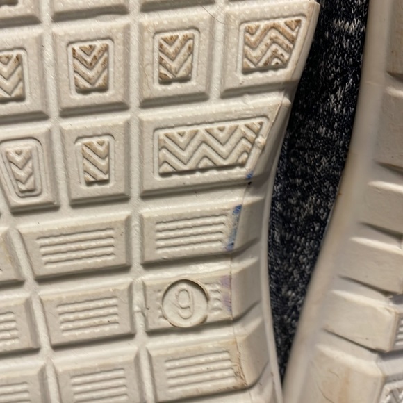 Women’s slip on shoe - stretchy - comfy … flats deck shoes slip on - Picture 2 of 3